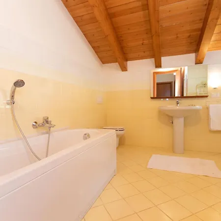 Mansarda Vista Di E Balbianello Appartement *